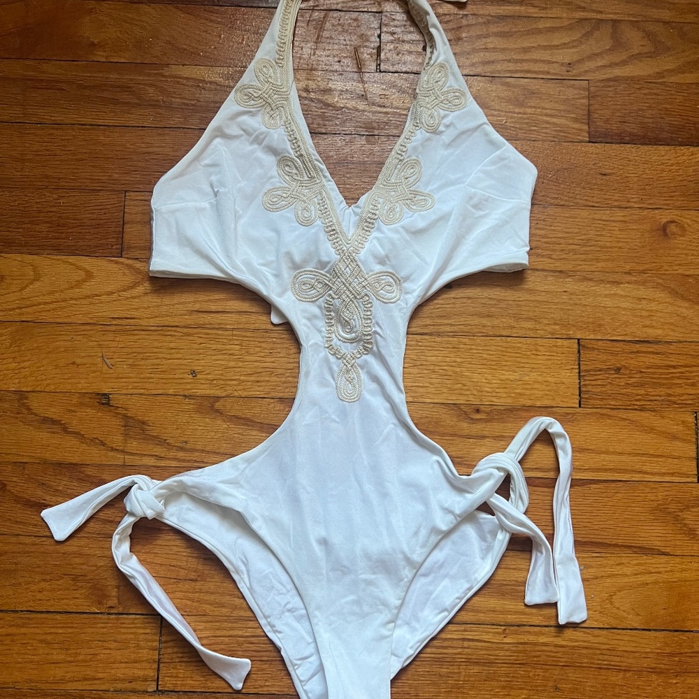 Gorgeous Besiya Boutique One Piece